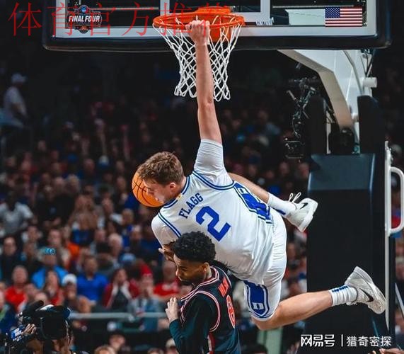 弗拉格挑篮命中造成犯规,加罚不中错失40分、独行侠落后1分 弗拉格挑篮命中造成犯规,加罚不中错失40分、独行侠落后1分