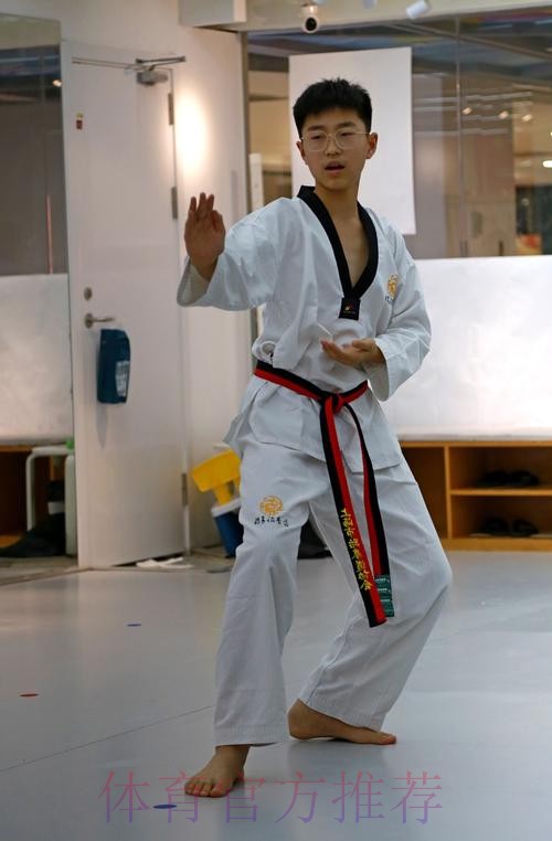 中国跆拳道队冬训 男队员全是00后 中国跆拳道队冬训 男队员全是00后